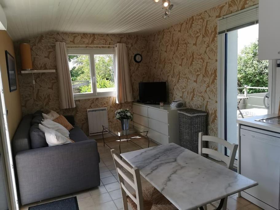 Dependance Au Calme Dans Notre Jardin Villa Saint-Aubin-Des-Preaux Luaran gambar